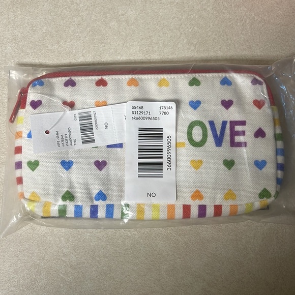 PRIDE LOVE IS LOVE ZIP POUCH - Picture 4 of 4